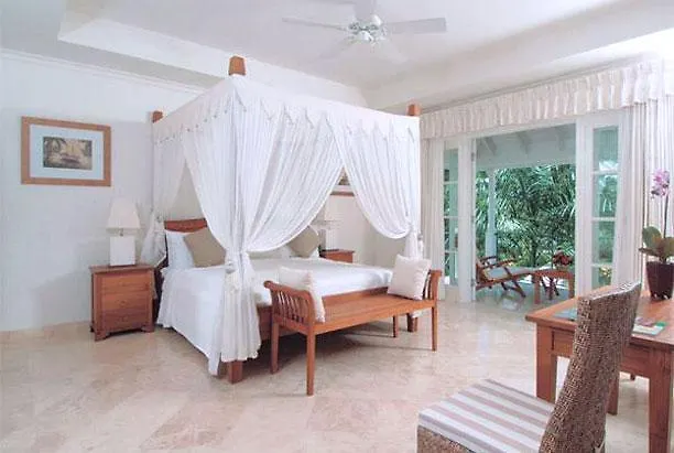 Schooner Bay 112 - Moonshine Villa Little Battaleys
